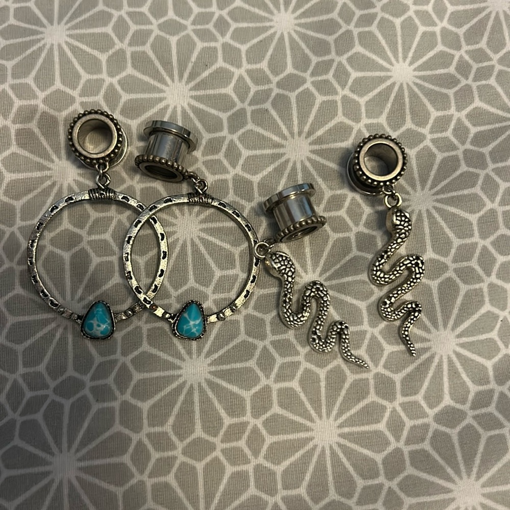 00 gauge dangles